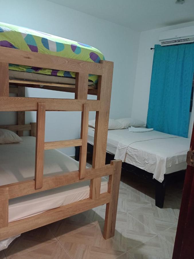 Apartahotel Eden Ковеньяс Экстерьер фото